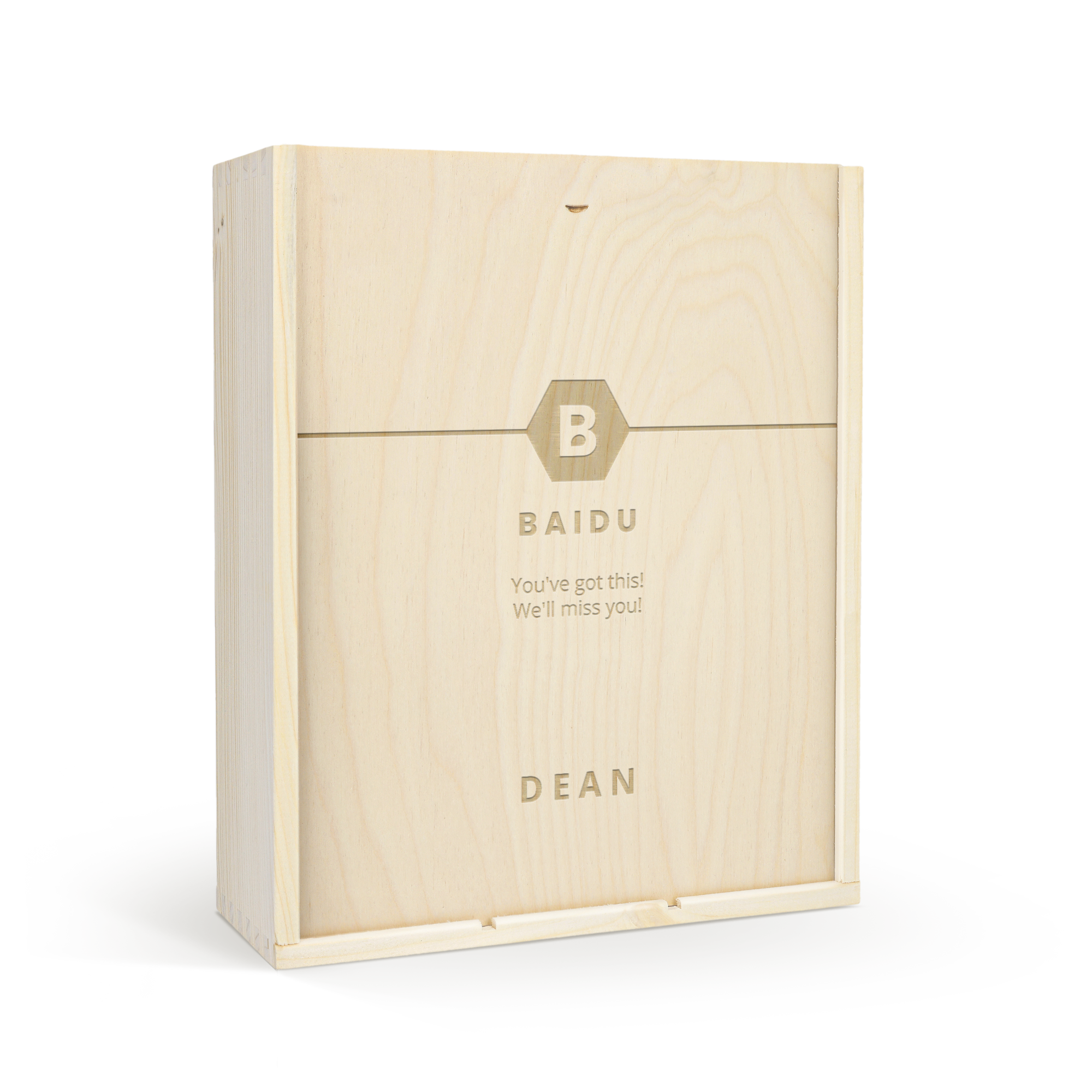 Confezione Regalo Moët et Chandon con flute incisi. Scatola di legno personalizzata con incisione laser: "Baidu, You've got this! We'll miss you! Dean".