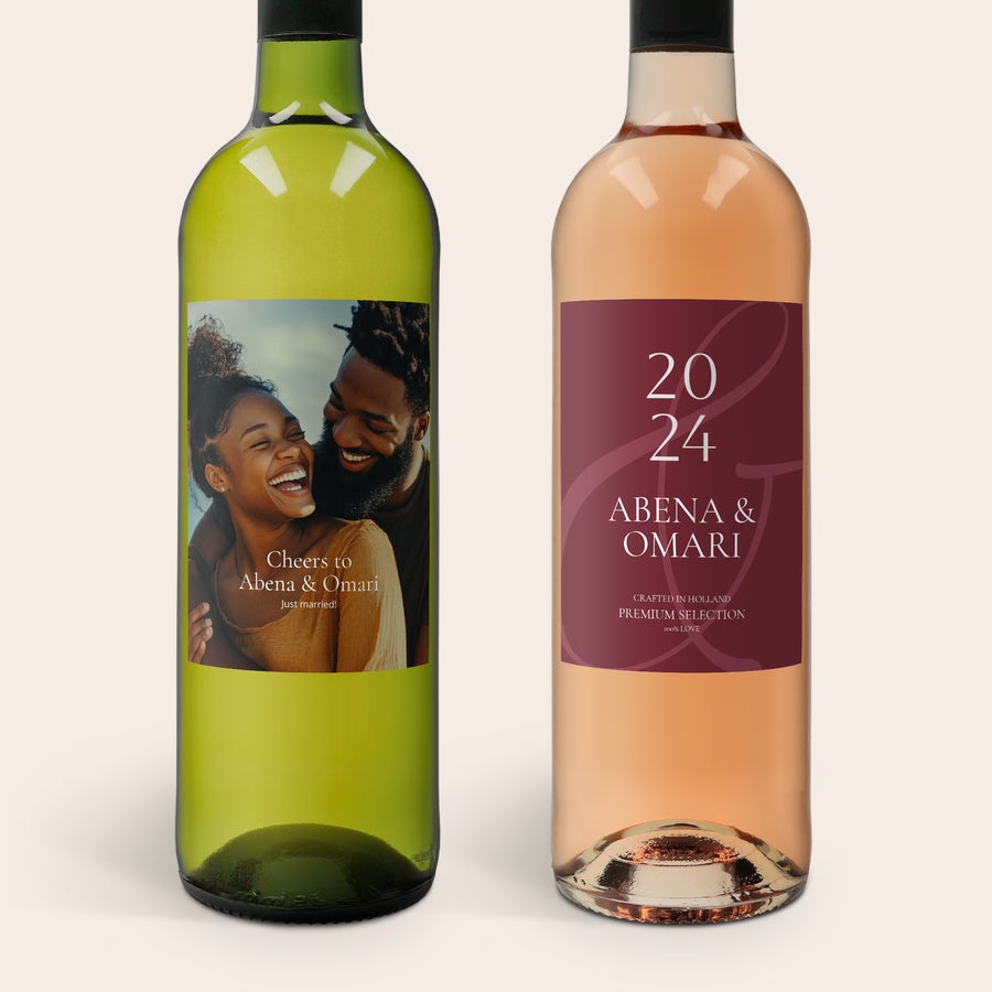 Darčekový set - Belvy - Červené, ružové a biele Personalizované biele a ružové víno Belvy s potlačou etikiet s fotografiou a menami Abena a Omari.