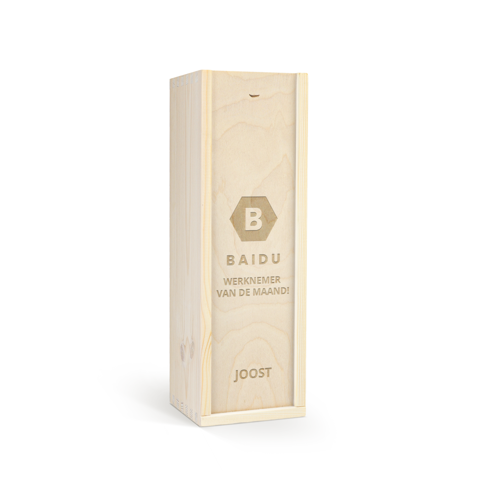 Luxe gegraveerde wijnkist van licht hout met tekst "BAIDU WERKNEMER VAN DE MAAND! JOOST" met een fles witte wijn, perfect om te personaliseren.