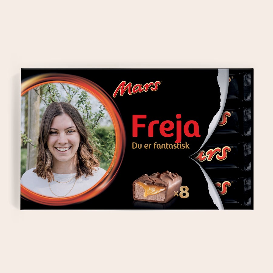 Mars chokoladegave med navn og billede Mars chokolader i gaveæske med navn Freja og personligt billede, fyldt med 8 chokoladebarer