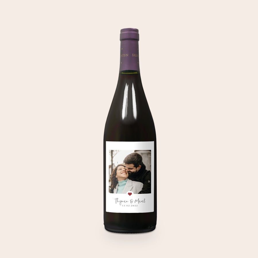 Wijn Salentein Pinot Noir personaliseren Salentein Pinot Noir met gepersonaliseerd etiket, bedrukt met foto van een stel, namen en datum
