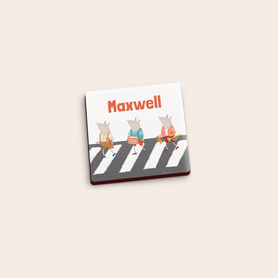 Ímanes Personalizados Ímanes personalizados com o nome Maxwell e 3 ratos músicos, impressos em quadrado.