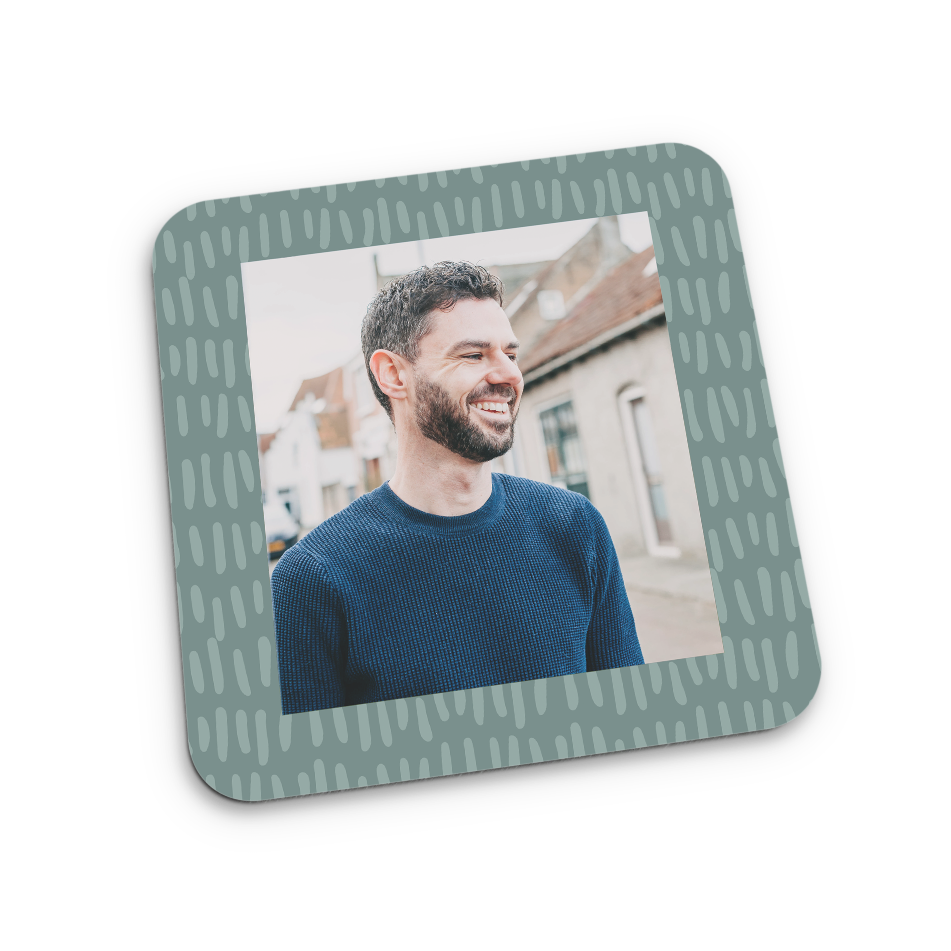 Porta-copos personalizado estampado com foto de um homem sorrindo e borda verde decorativa
