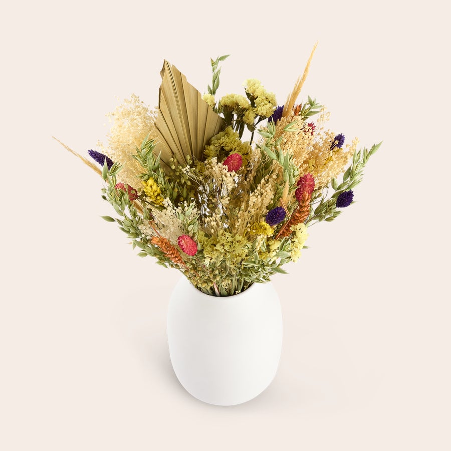 Ramo de flores secas com cartão Arranjo de flores secas coloridas em vaso branco com cartão personalizado para entes queridos