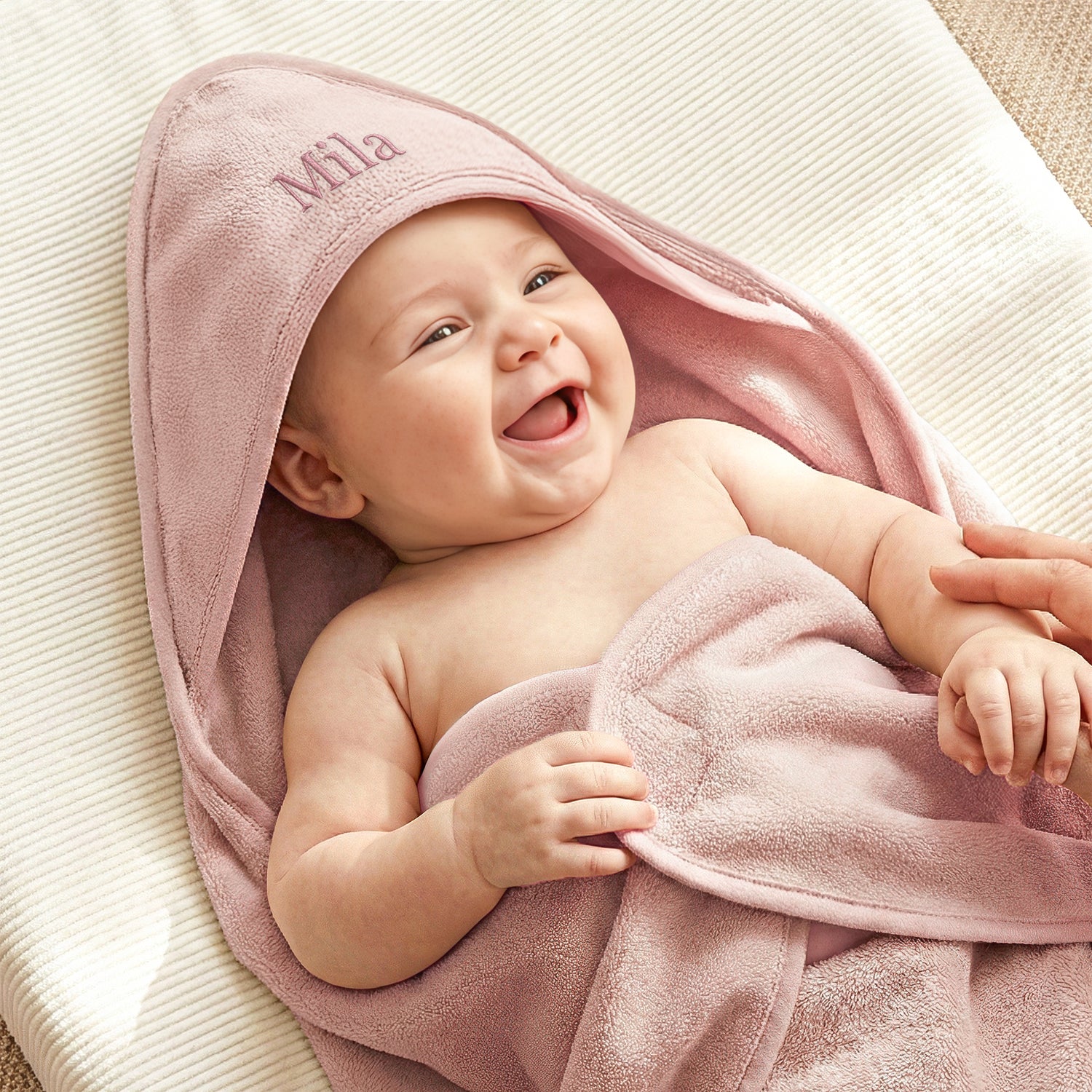 Personoitu vauvan huppupyyhe - Frotee - Pinkki
