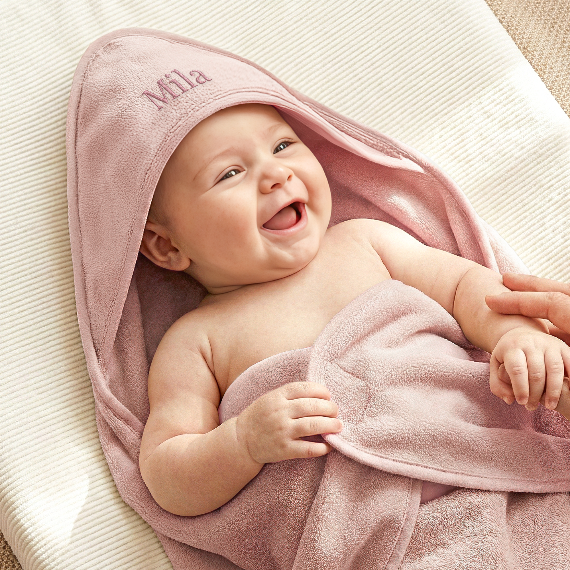 Personlig babyhåndkle med hette