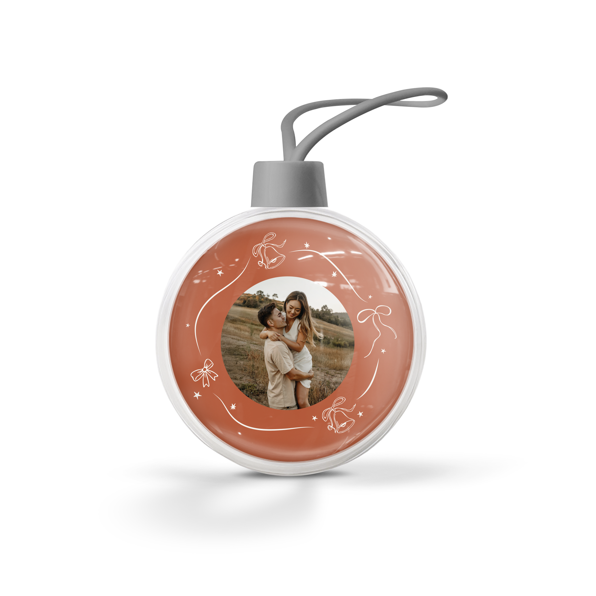 Gennemsigtig julekugle med dit eget billede og tekst. Personliggjort julekugle med print af par og julemotiver.