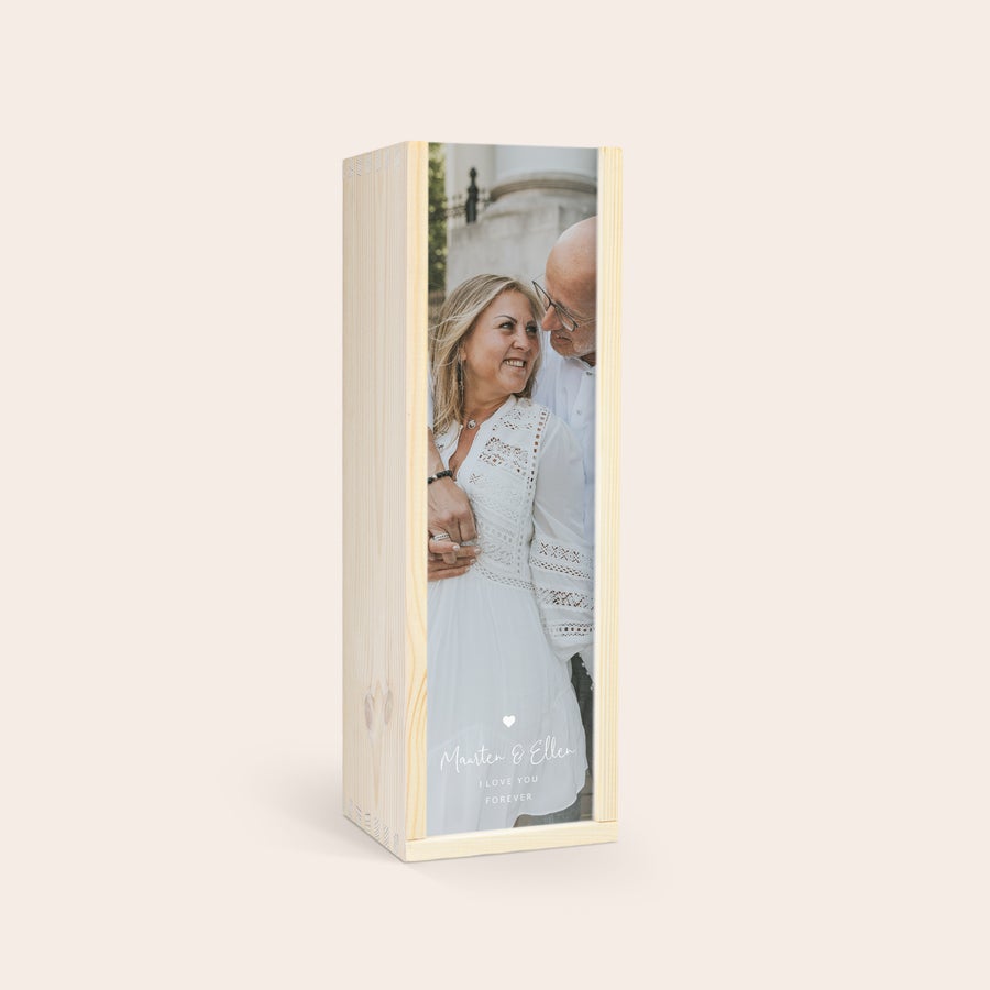 Lesen zaboj Osebna lesena torbica za vino s potiskano fotografijo para in besedilom Maarten & Ellen, I Love You Forever