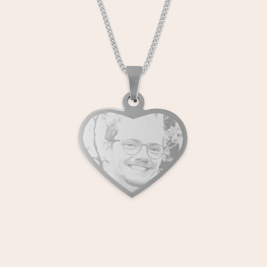 Colar com coração gravado Pendente de ródio em forma de coração gravado com foto personalizada de um homem sorrindo, um lindo presente