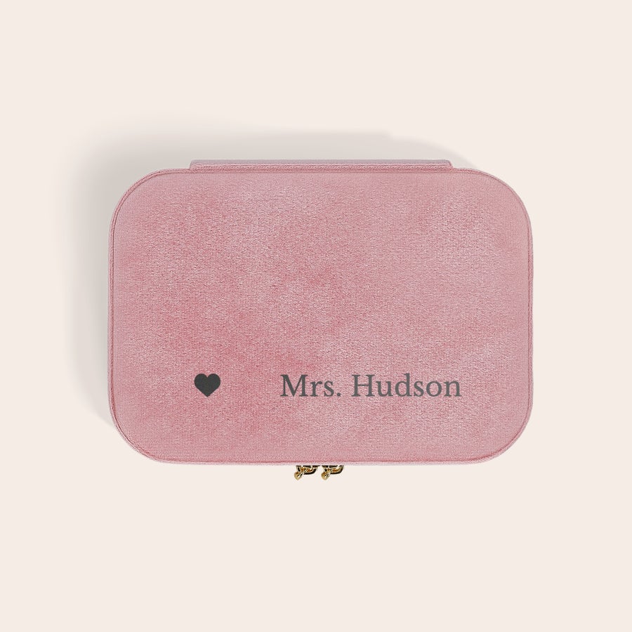 Personalised jewellery box Personalised jewellery box rectangular pink, engraved with a heart and the custom text Mrs Hudson