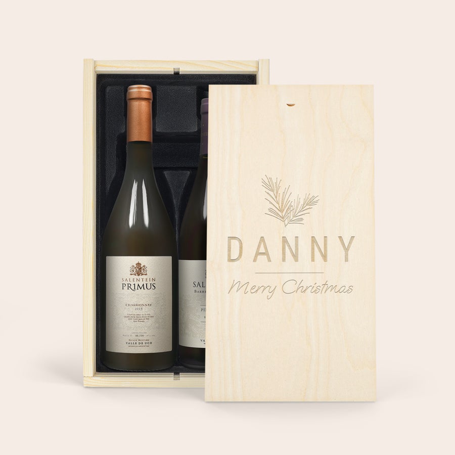 Pacote gravado caixa de vinho - Salentein Primus Malbec e chardonnay Pacote de vinho Salentein Primus em uma luxuosa caixa de vinho gravado com nome Danny e Feliz Natal