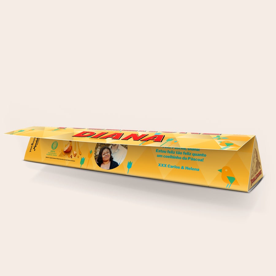 Toblerone personalizado - Páscoa Uma barra de chocolate Toblerone personalizada para a Páscoa, com foto, nome Diana e texto impresso.