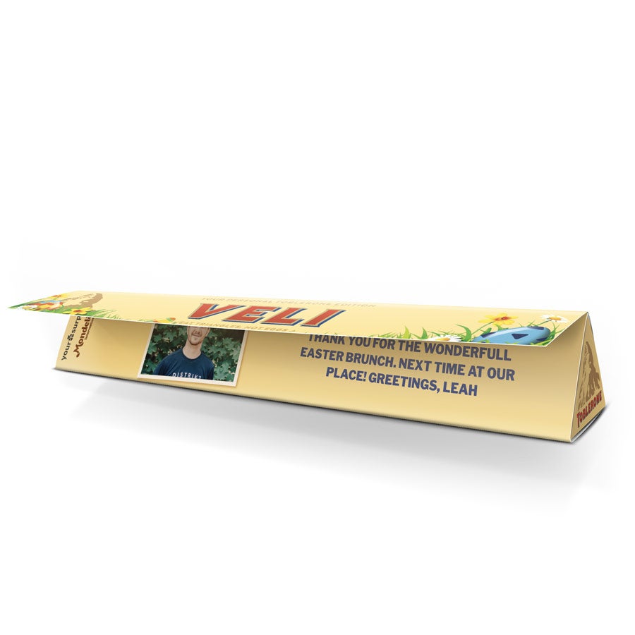Barra de chocolate Toblerone personalizada para a Páscoa com foto e texto "Obrigado"