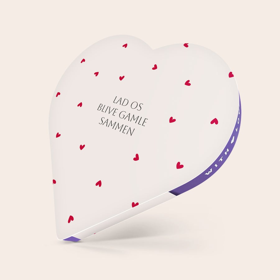 Hjerteformet Milka Chokolade Gaveæske Personlig hjerte gaveæske med Milka chokolade, printet med teksten LAD OS BLIVE GAMLE SAMMEN og små røde hjerter