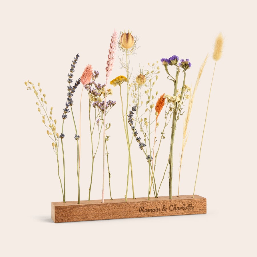 Fleurs séchées avec support en bois personnalisé Fleurs séchées avec support en bois personnalisé
