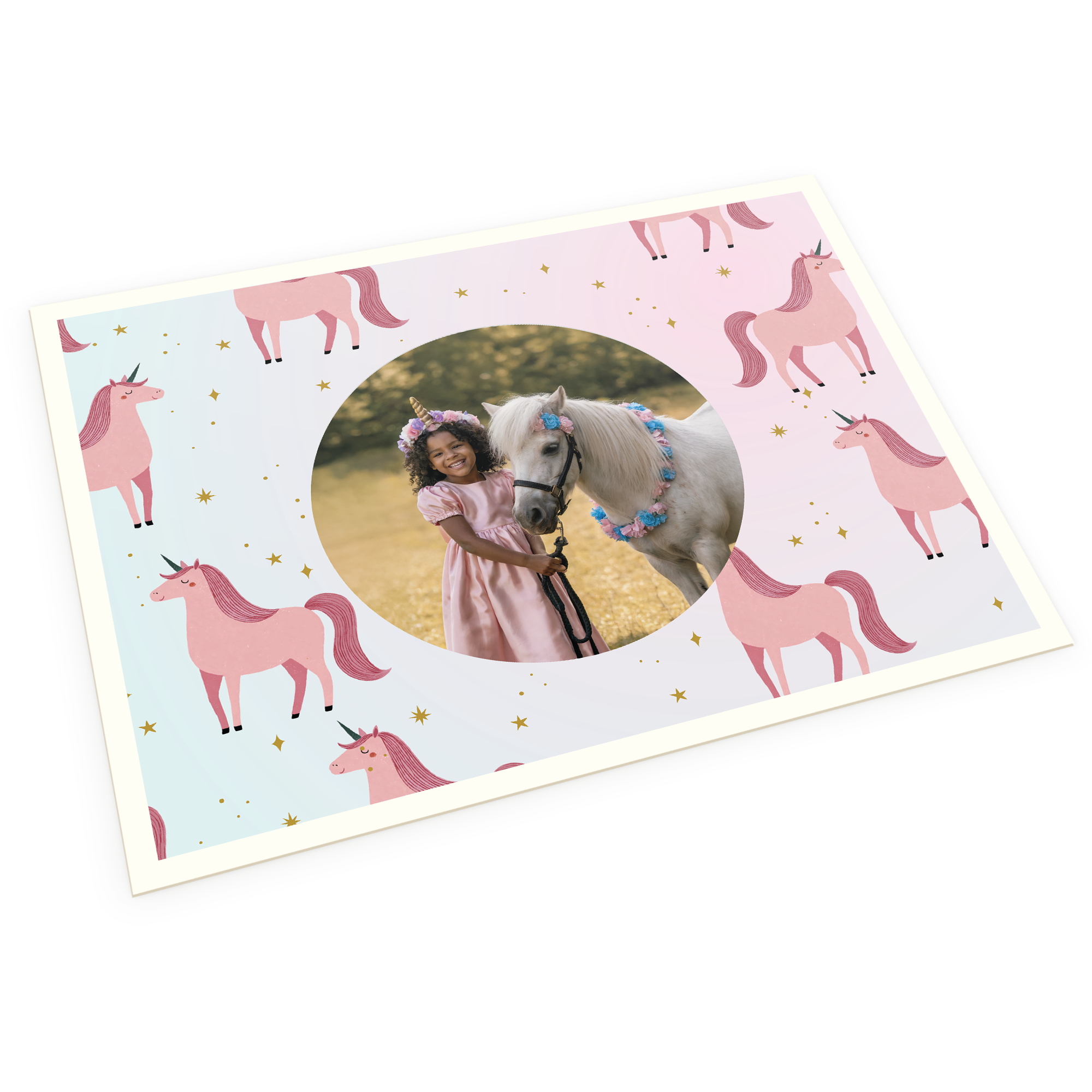 Personaliseerbaar fotobord met een eenhoorn-thema en jouw eigen foto, gedrukt op een houten bord.