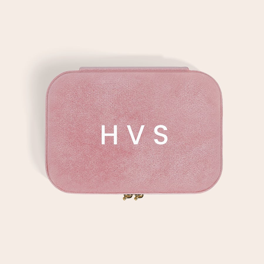 Schmuckkästchen personalisiert Schmuckkästchen personalisiert - Rechteckig - Rosa mit eingestickten Initialen HVS und goldenem Reißverschluss, perfekt als Geschenk.