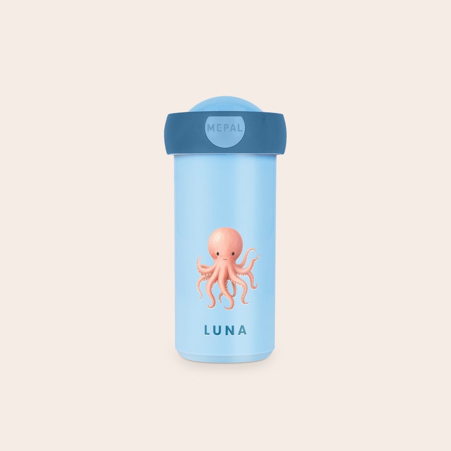 Vaso escolar personalizado - Mepal Taza escolar personalizada azul celeste con estampado de pulpo rosa y el nombre Luna, para que cada día escolar sea especial.