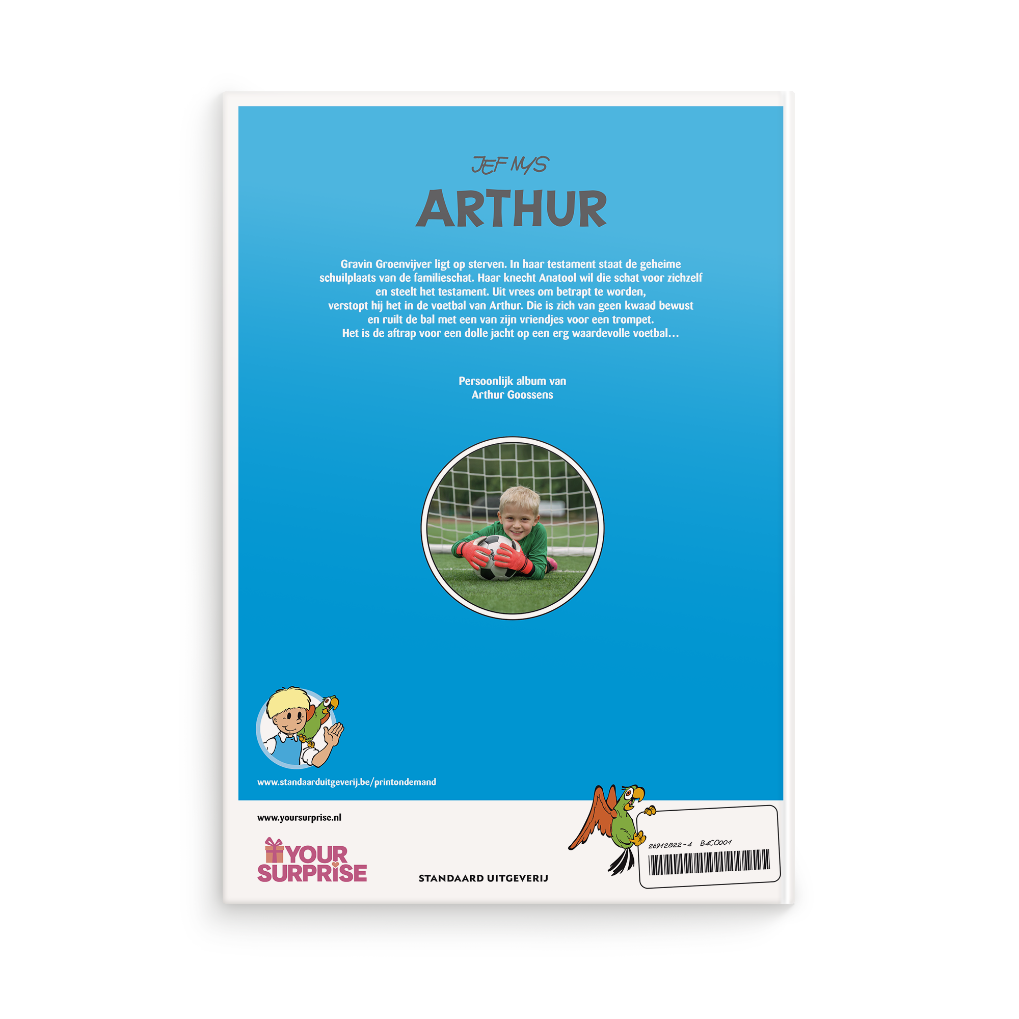 Persoonlijk stripboek - Jommeke 'De jacht op een voetbal' (Hardcover) met foto van een kind in een voetbalgoal en eigen naam Arthur op de cover.