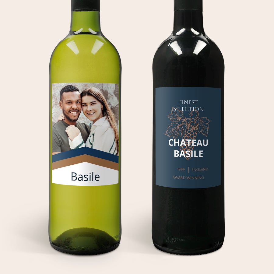 Personalizowany zestaw win Belvy Zestaw białego i czerwonego wina ze spersonalizowaną etykietą ze zdjęciem pary i tekstem "Basile"