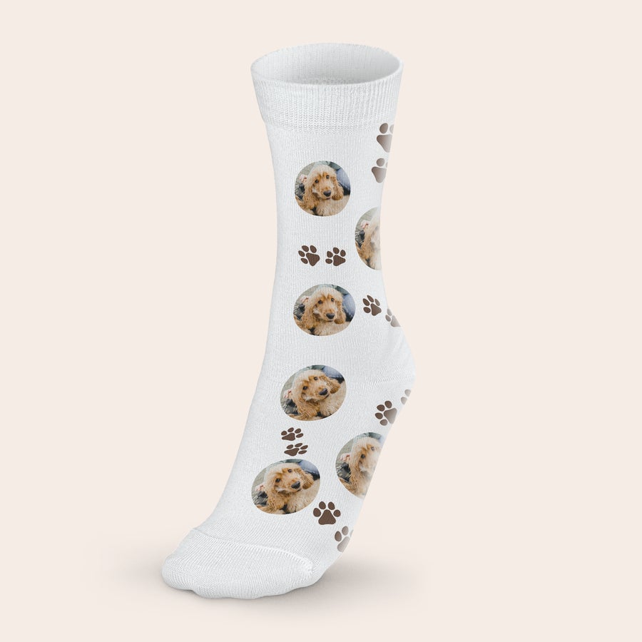 Calzini Personalizzati Calzino personalizzato bianco con stampa fotografica di un cane e impronte di zampe, un regalo divertente