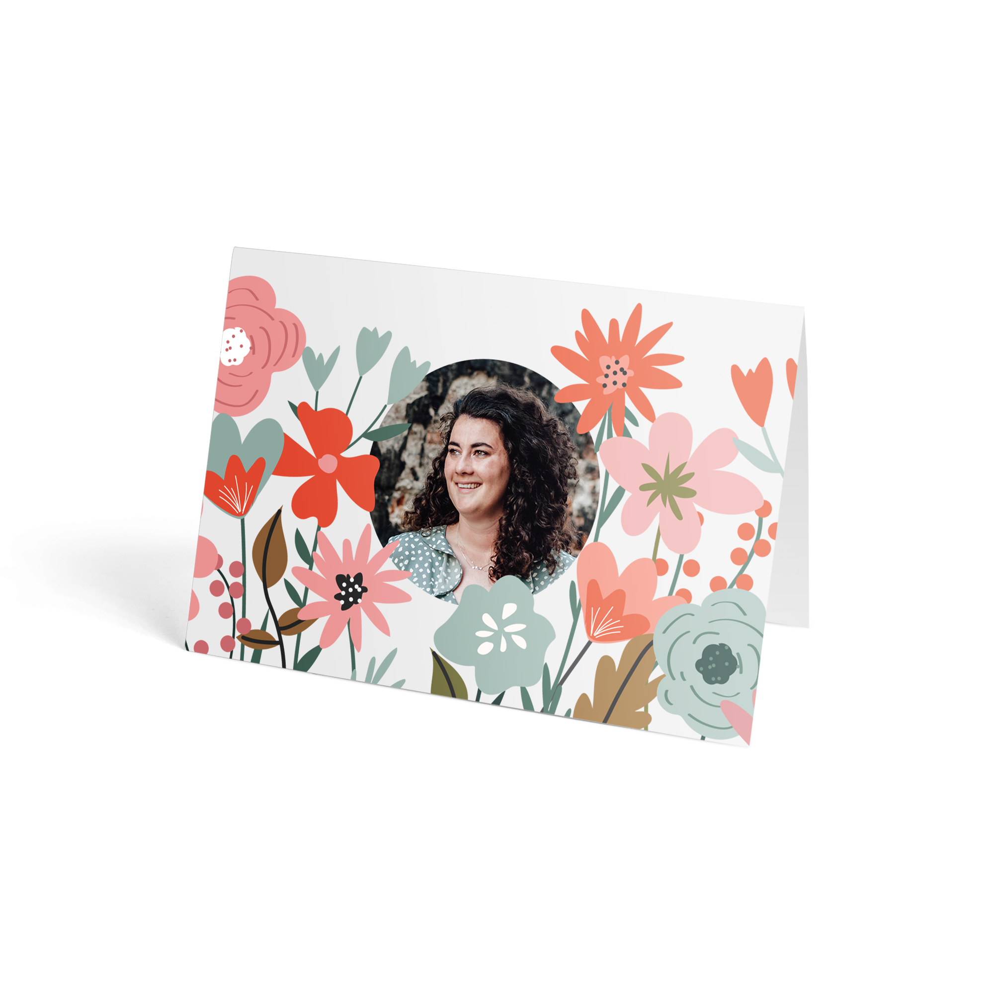 Personalisierte Grußkarte für Briefkastenblumen mit einem lächelnden Frauenfoto, umgeben von floralen Mustern