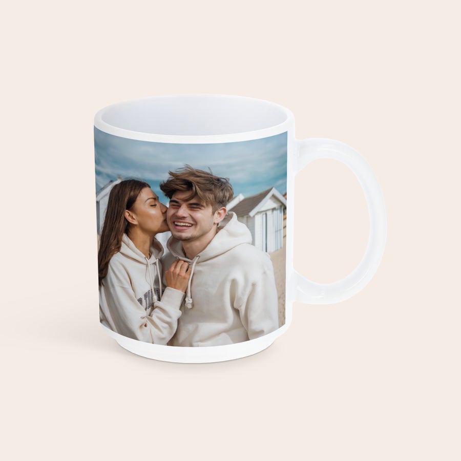 Tazze impilabili con foto Tazza fotografica impilabile con immagine stampata di una coppia sorridente, rendi ogni drink memorabile con la tua tazza personalizzata