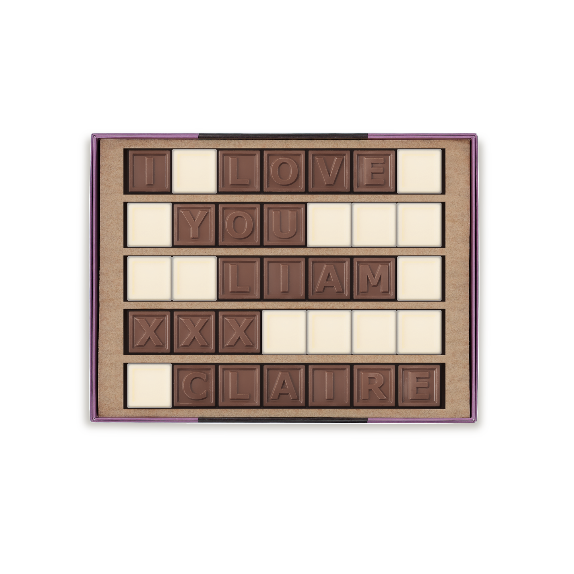 Un télégramme chocolaté personnel avec les messages I LOVE YOU LIAM XXX CLAIRE gravés sur des carrés de chocolat au lait et blanc.