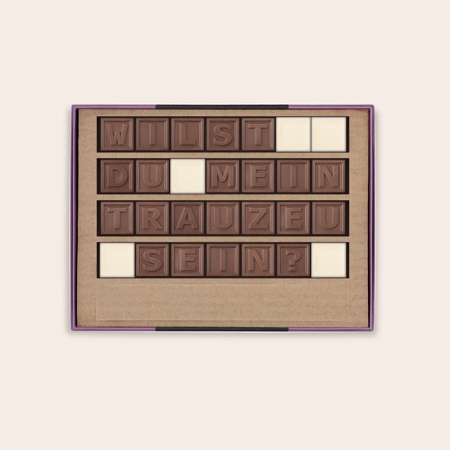 Schokotelegramm Selber Gestalten Personalisiertes Schokoladentelegramm mit den Worten "Willst du mein Trauzeuge sein?" aus Vollmilch- und weißer Schokolade