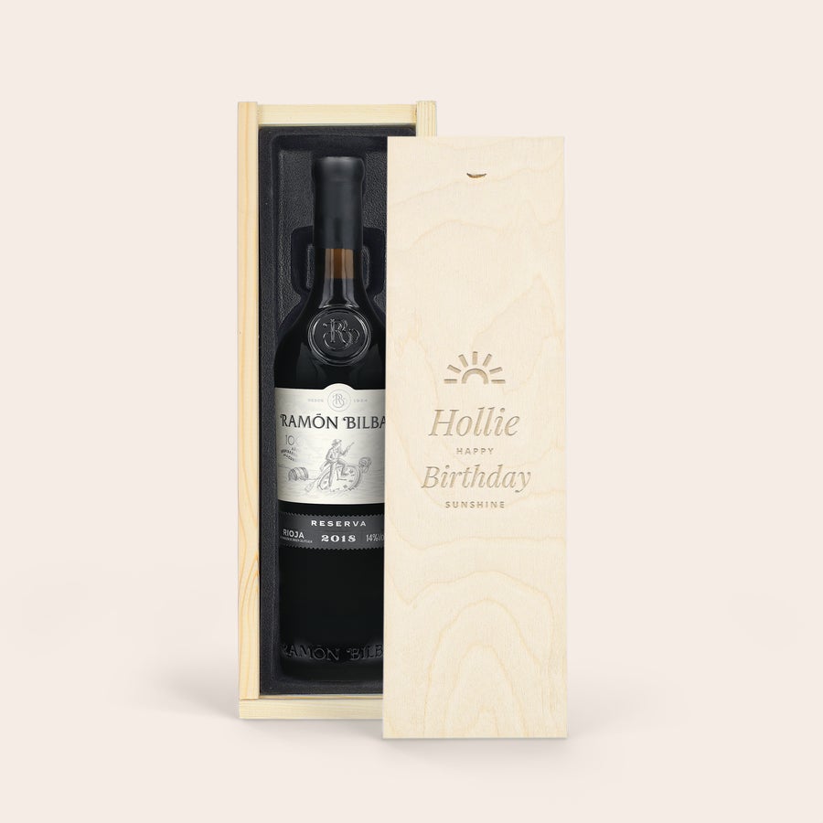Personalised Wine - Ramon Bilbao Reserva A personalized bottle of Ramon Bilbao wine in an engraved wine case with the name Hollie and Happy Birthday