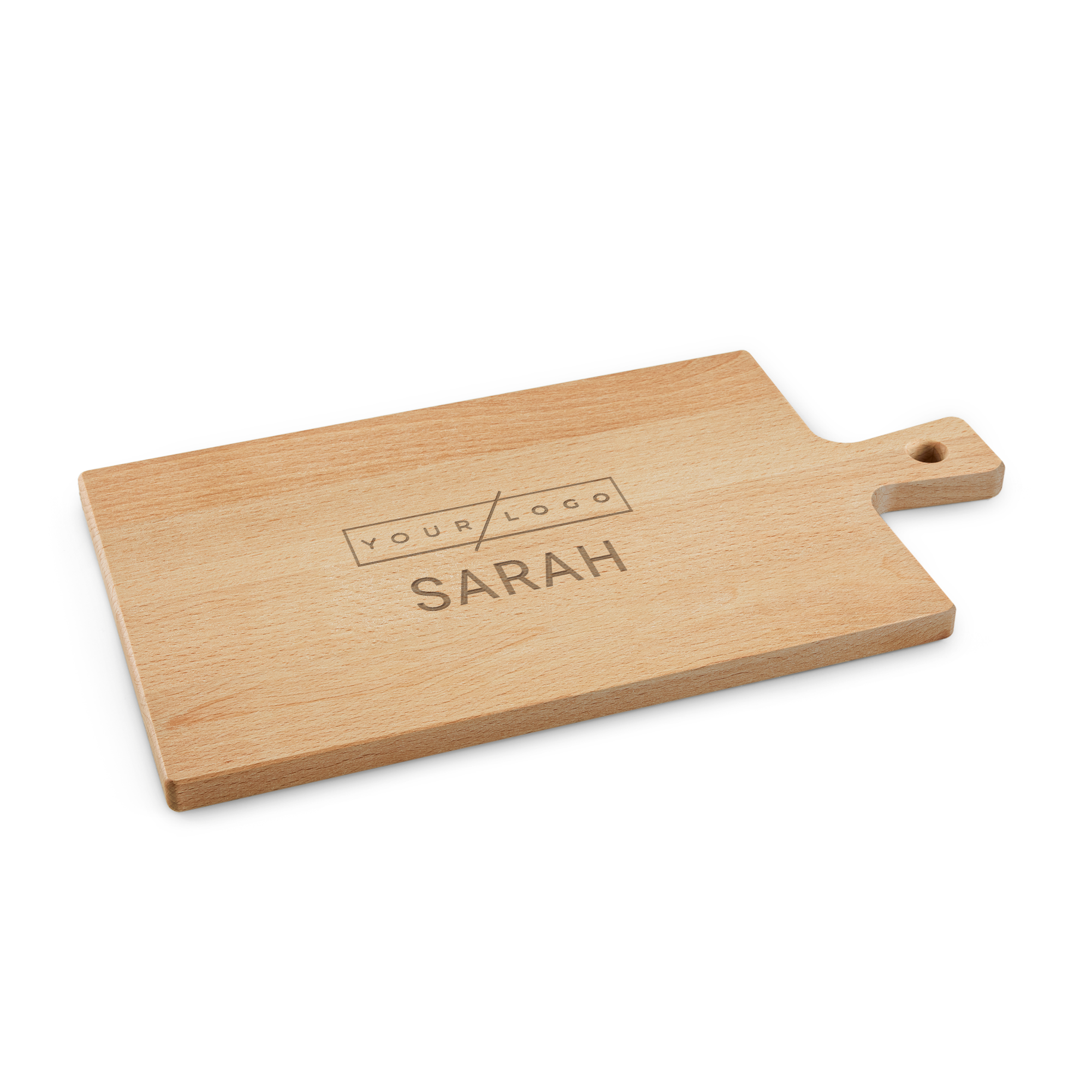 Plateau apéritif personnalisé en bois clair gravé "YOUR LOGO" et "SARAH", idéal pour un coffret apéritif de luxe.