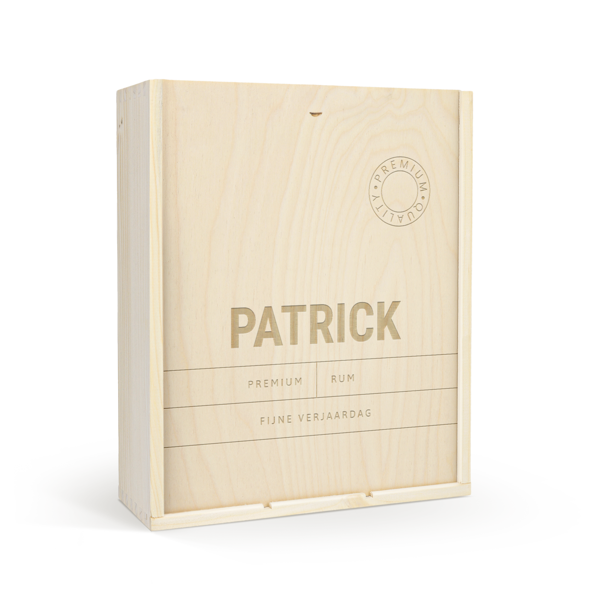 Houten wijnkist met naam Patrick en tekst Fijne Verjaardag, gegraveerd met een persoonlijke gravure.
