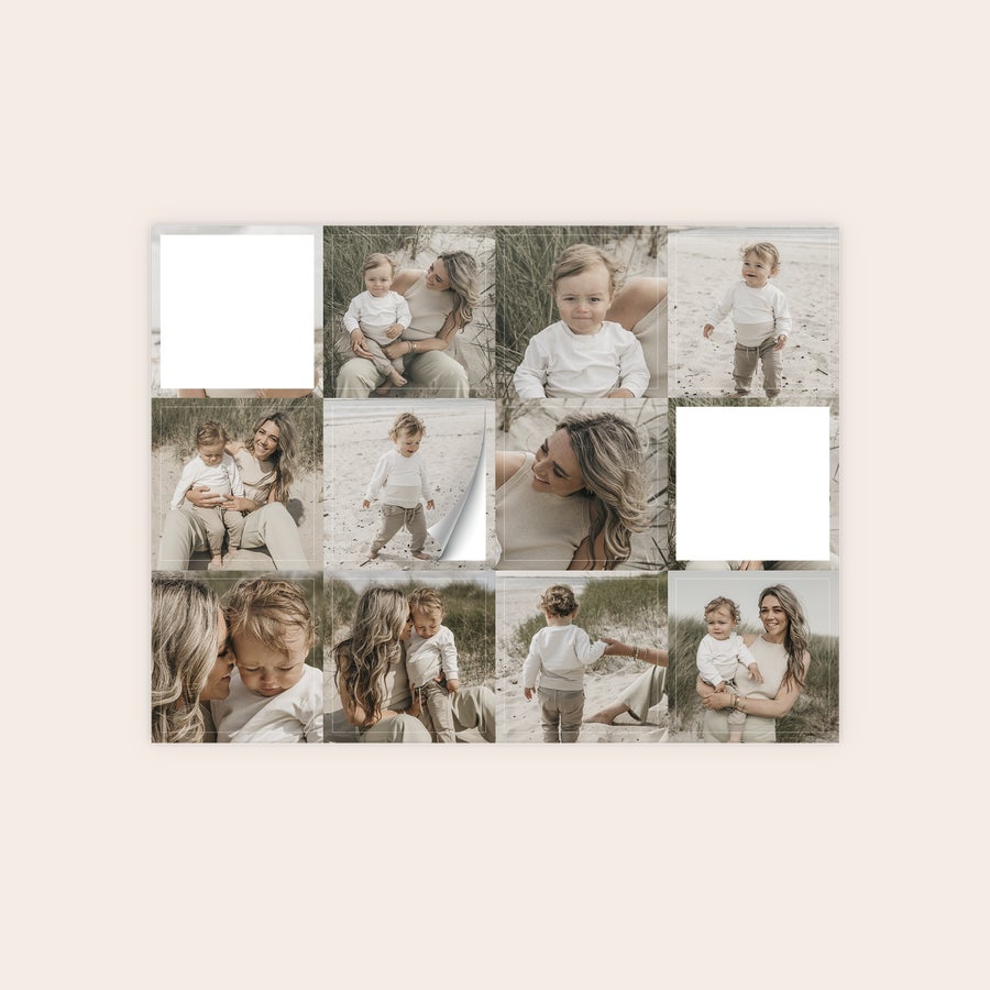 Aufkleber selbst gestalten Fotosticker mit 9 quadratischen Feldern, bedruckt mit persönlichen Fotos von Mutter und Kind.
