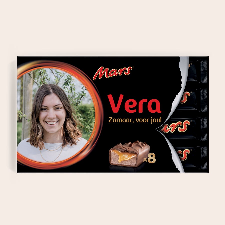 Gepersonaliseerde Mars Repen Giftbox Zwarte Mars Repen Giftbox met naam Vera en foto van een vrouw, gepersonaliseerd