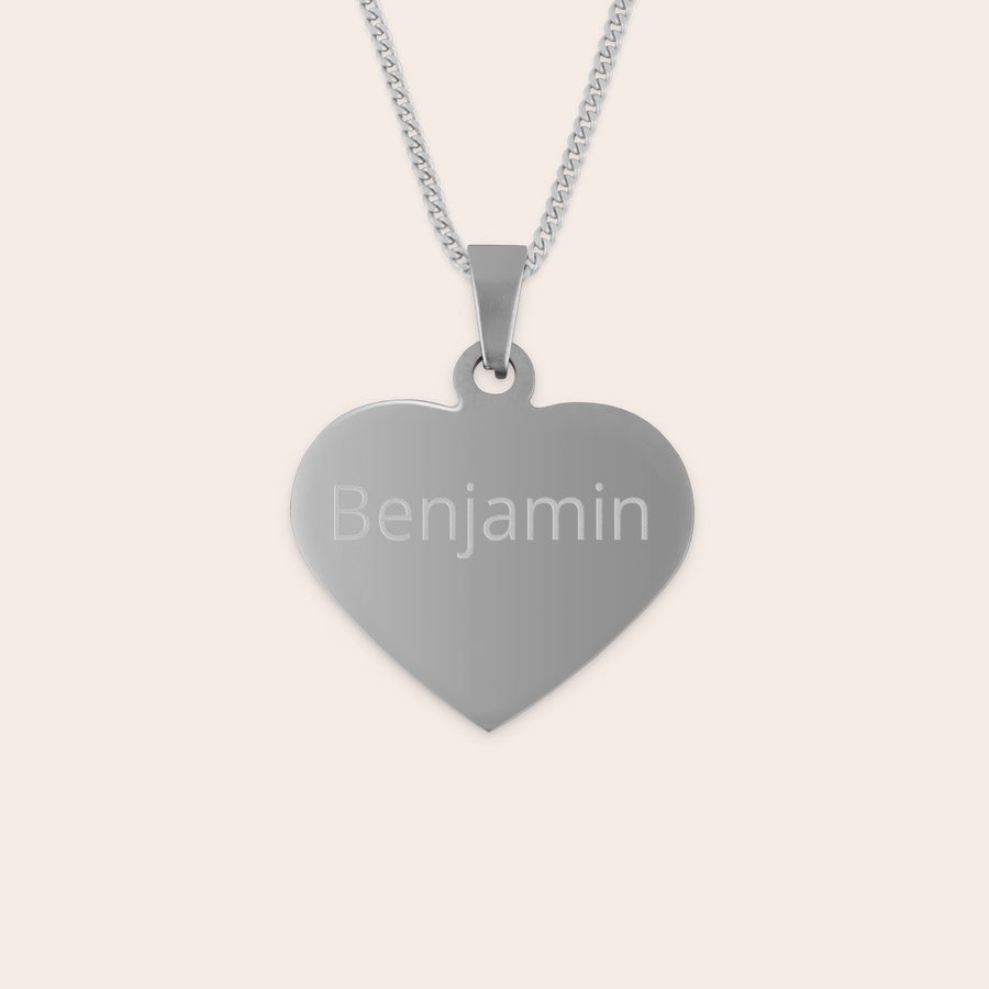 Hartje ketting graveren Zilverkleurige hartvormige naamhanger met de naam 'Benjamin' gegraveerd, een unieke zilverkleurige hanger met naam