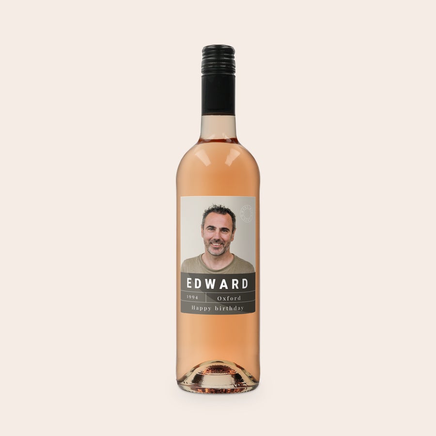 Belvy Rose Botella de vino rosado Belvy con etiqueta personalizada, impresa con la foto de un hombre sonriente, el nombre "EDWARD", el año "1994", "Oxford" y "Happy birthday".