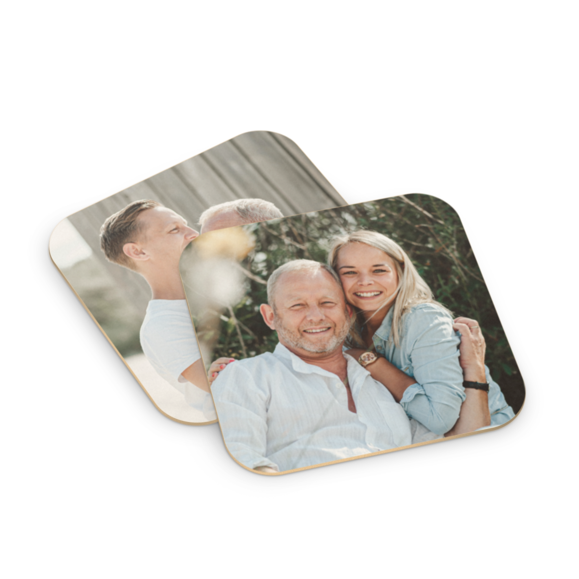 Personlig ølbrik coaster med foto af en familie, printet i høj kvalitet. Perfekt unik ølbrik med eget design.