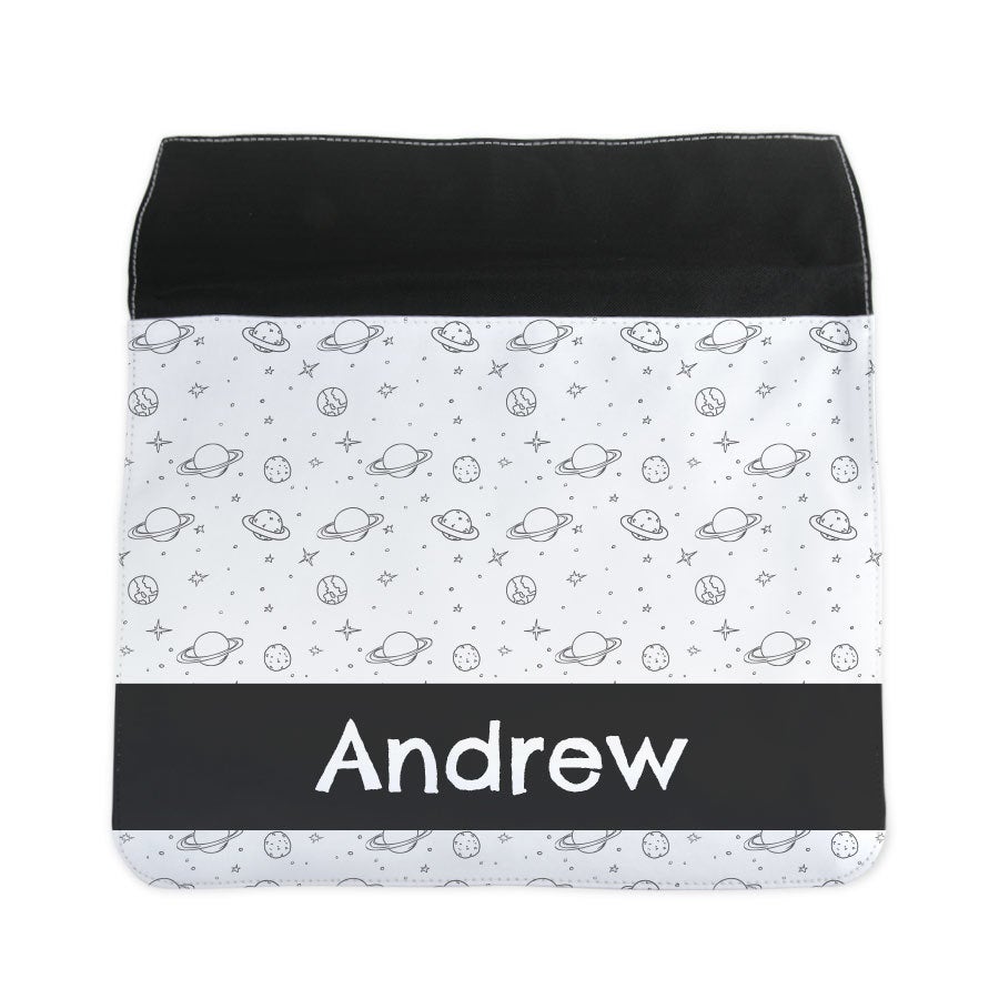 Henkilökohtainen laukun kansi avaruusteemalla valokuvalla ja/tai nimellä "Andrew"
