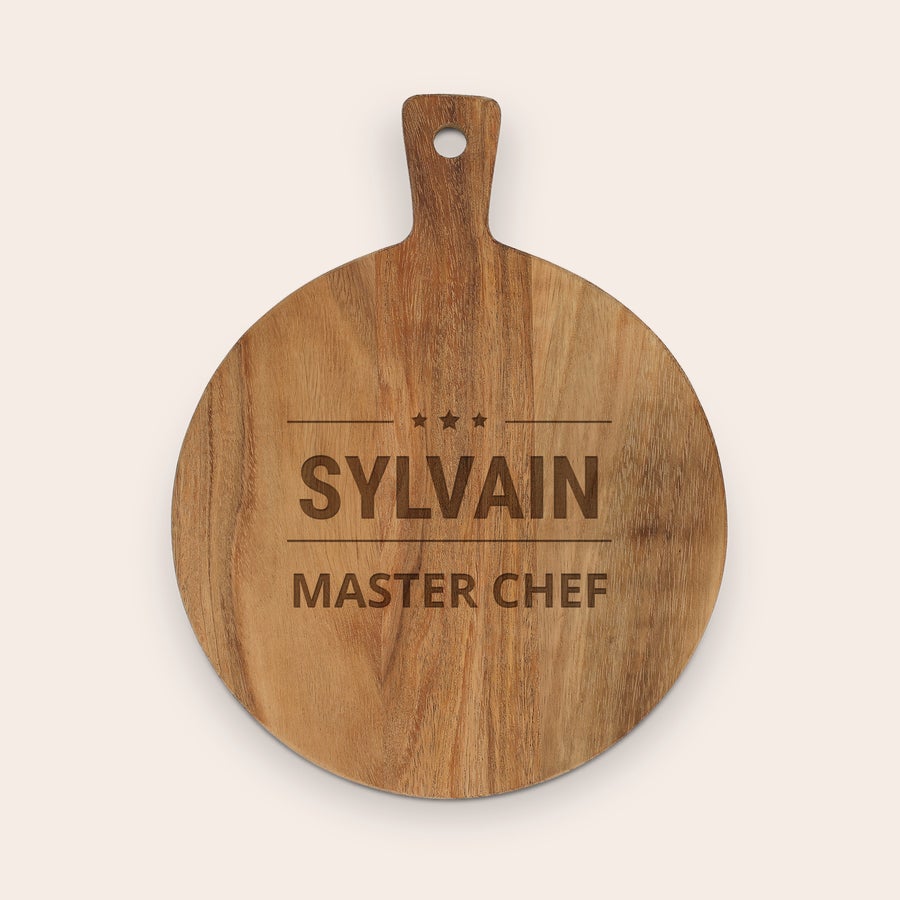 Planches à découper personnalisées Plateau de service en bois avec le prénom Sylvain et l'inscription Master Chef gravés
