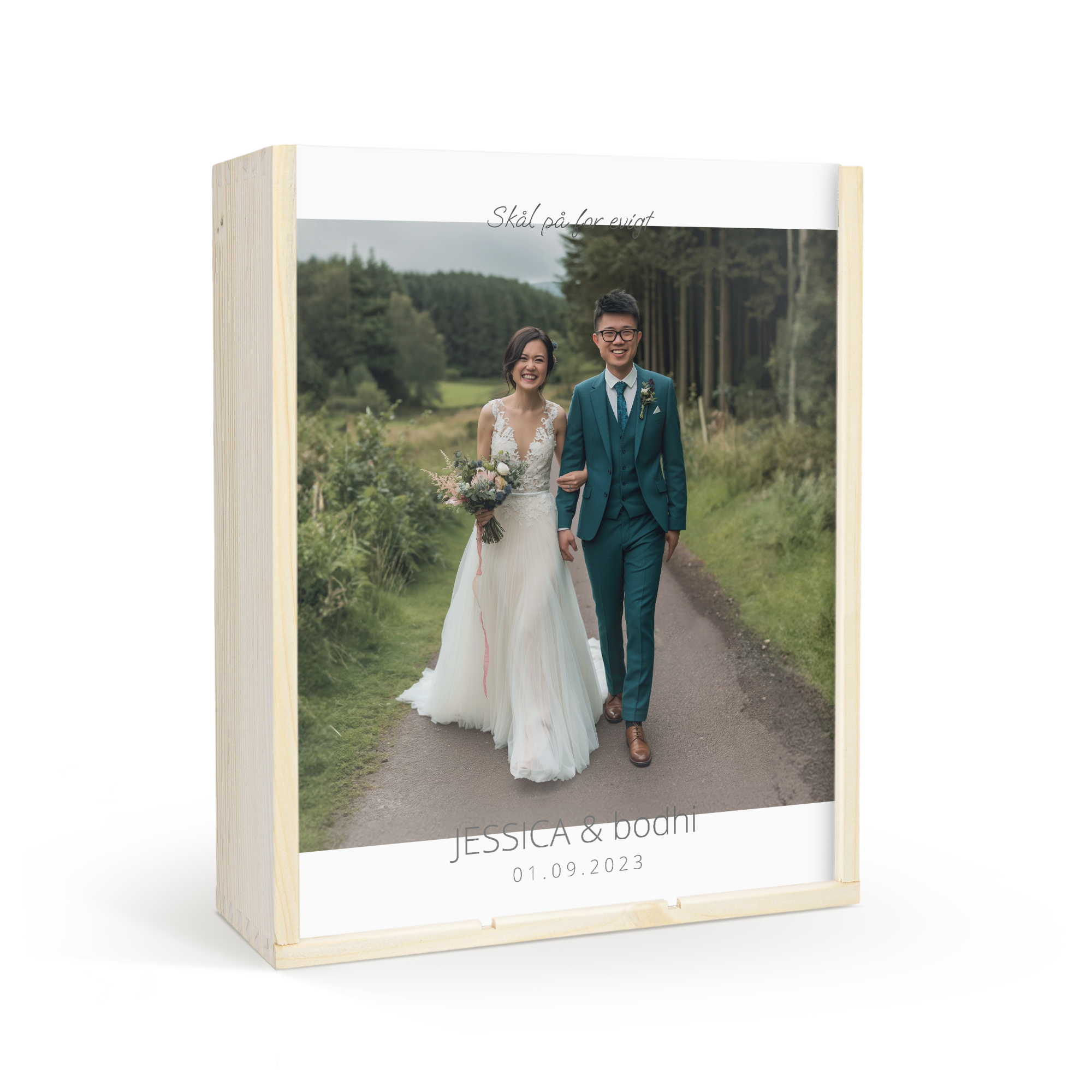 Vinsæt med personlig etikette og trækasse - Belvy rød/hvid/rosé