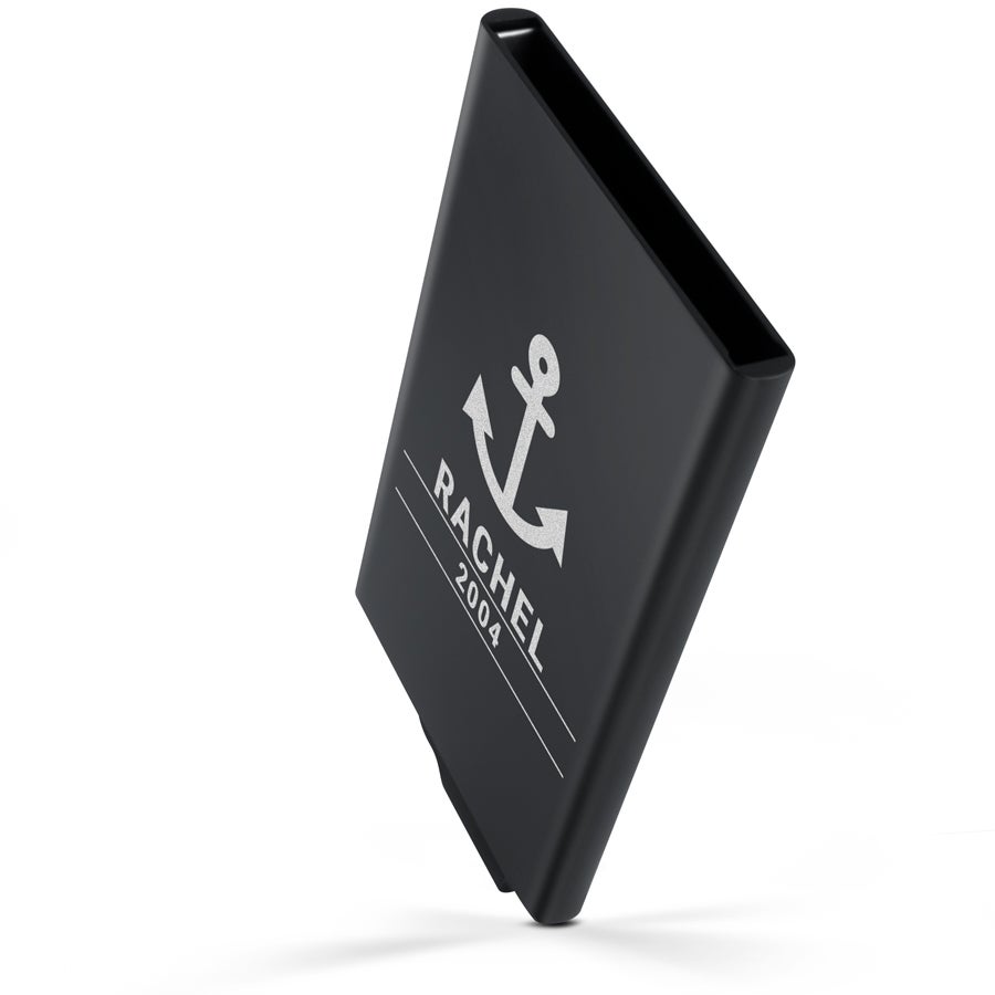 Porte-cartes magnétique personnalisé noir avec ancre et le texte Rachel 2004 gravés.