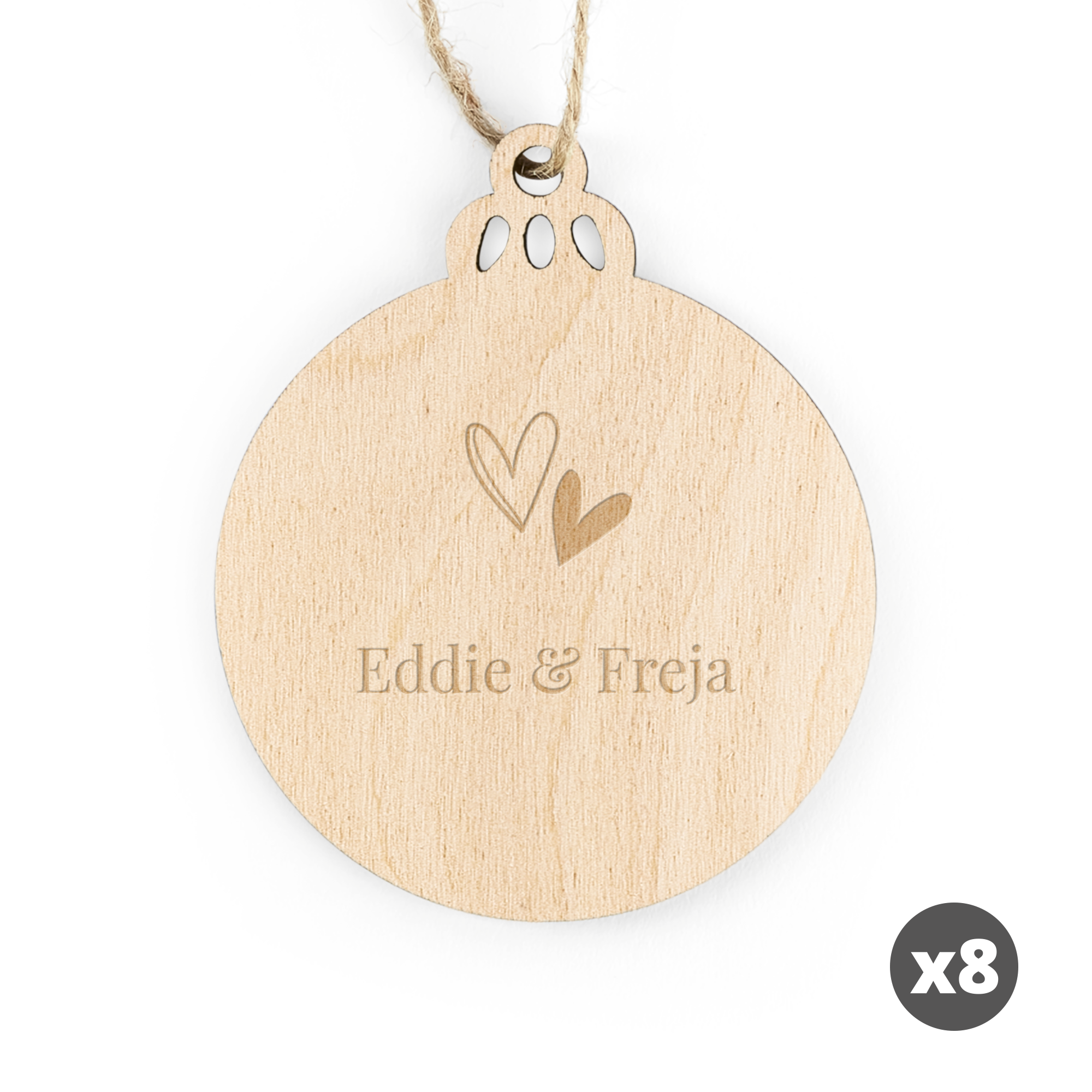 Graverad julstjärnad dekoration i trä