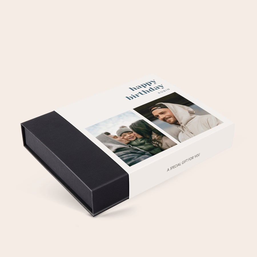 Caja de bombones de lujo Caja de chocolates de lujo con funda personalizada impresa con fotos familiares, texto "happy birthday Robin" y "A special gift for you"