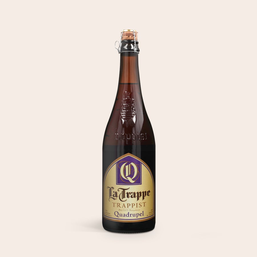La Trappe Isid'or Garrafa de cerveja La Trappe Trappist Quadrupel com rótulo dourado e roxo. Comemore com uma cerveja personalizada em uma caixa de madeira com tampa personalizada!