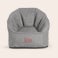Barnestol med brodert navn Barnestol med brodert navn
