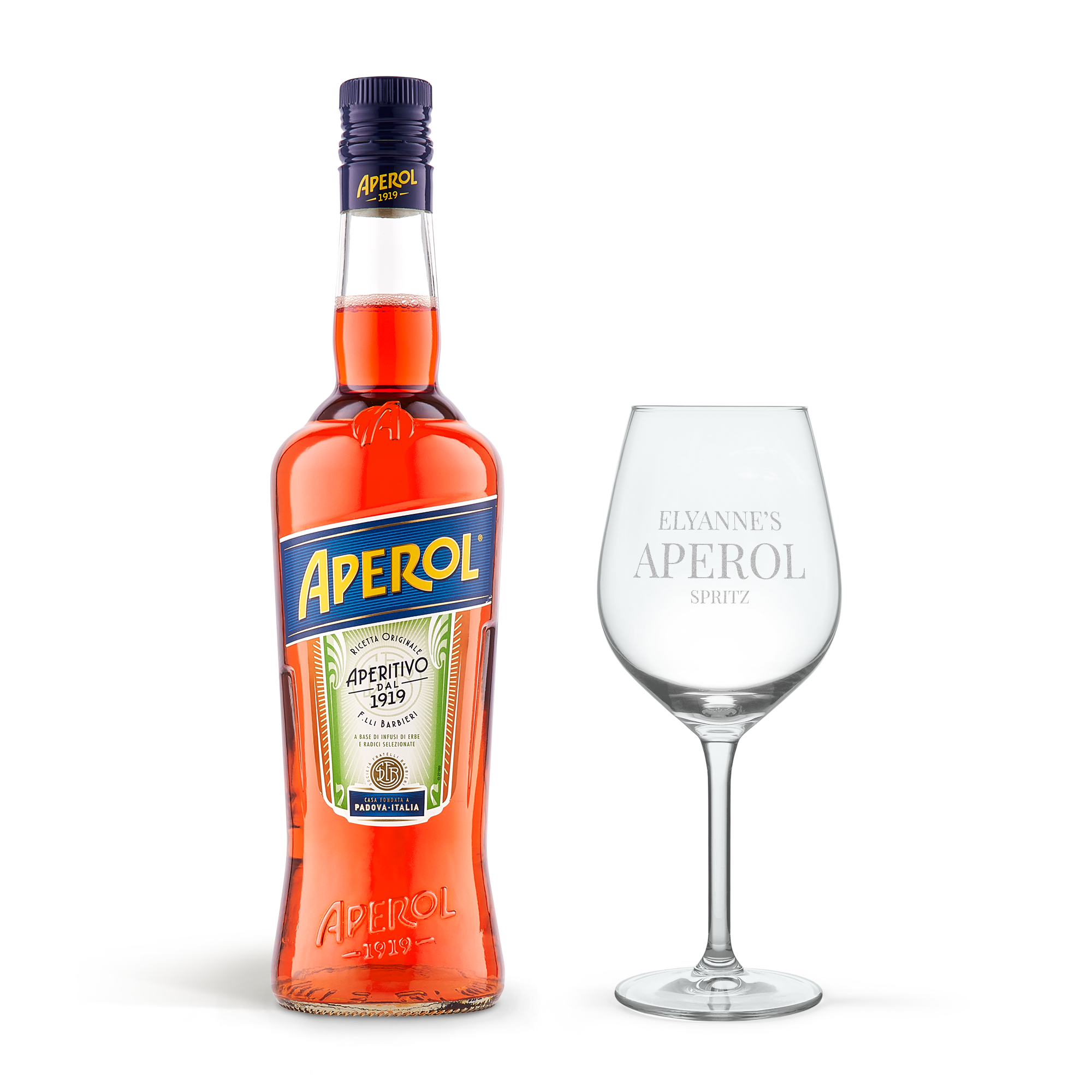 Fles Aperol Spritz met gepersonaliseerd glas gegraveerd met de naam Elyanne's.