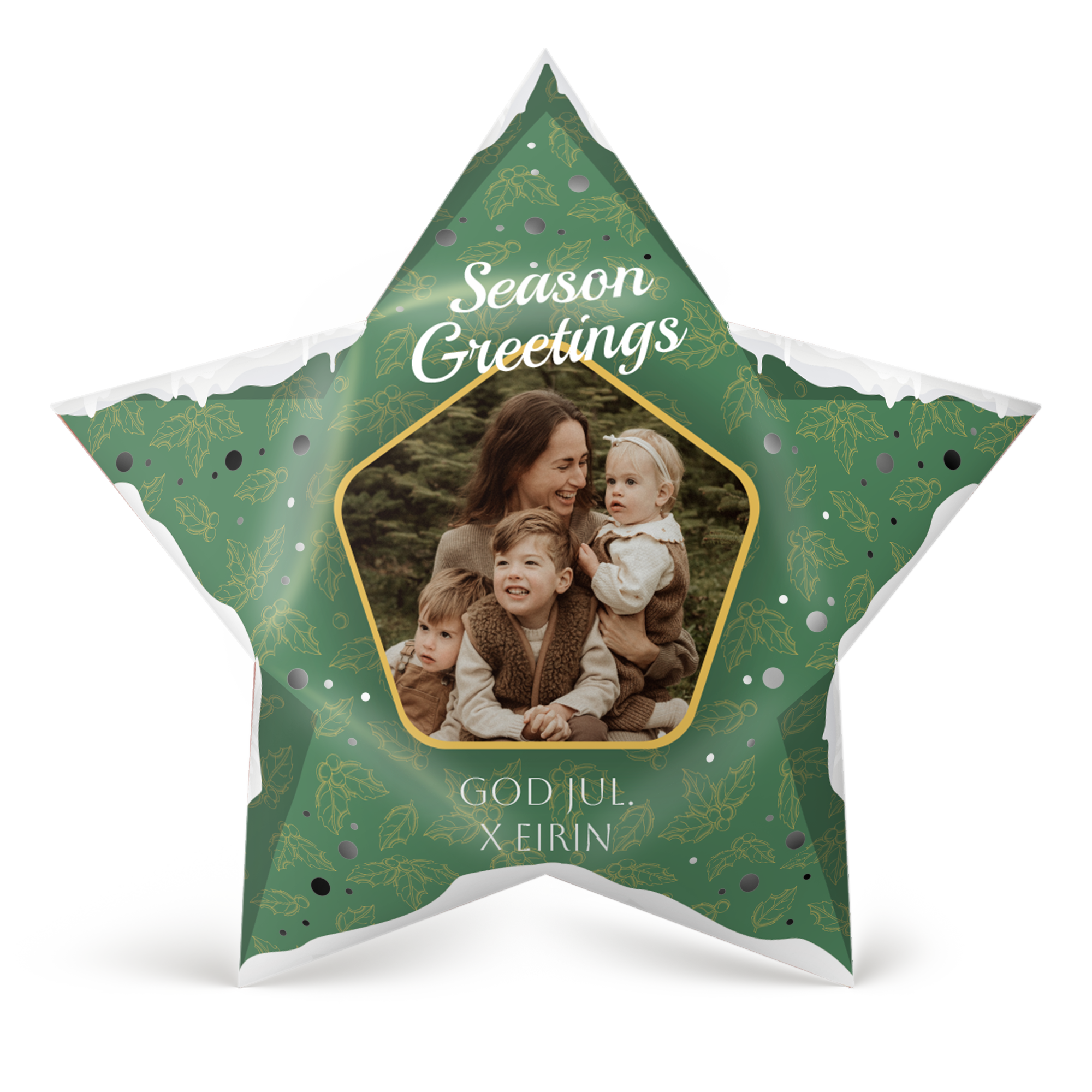 Grønn papirstjerne med trykt familiebilde, teksten "Season Greetings" og "God Jul X Eirin".