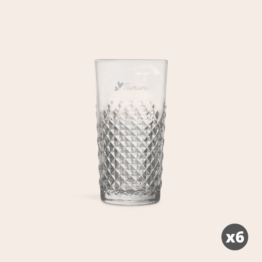 Mojito Glas mit Gravur Personalisiertes Cocktailglas mit Muster, graviert mit dem Namen "Tamara" und einem Herzsymbol.