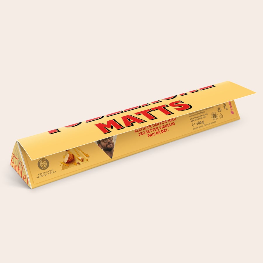 Toblerone med navn Personlig Toblerone sjokolade med navn Matts og eget bilde trykt på emballasjen.
