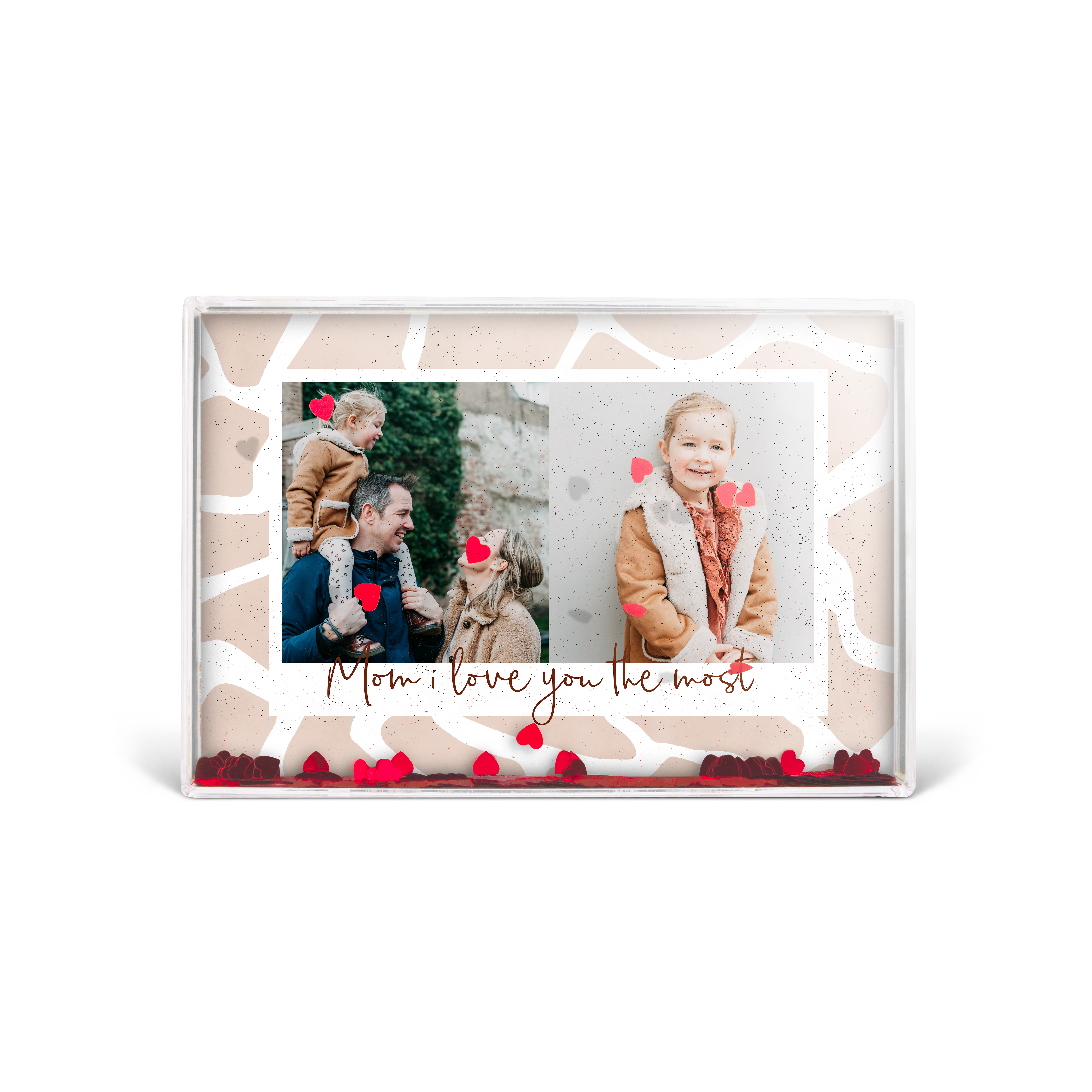 Bloque de nieve con foto y texto "Mom I love you the most", con corazones rojos flotando